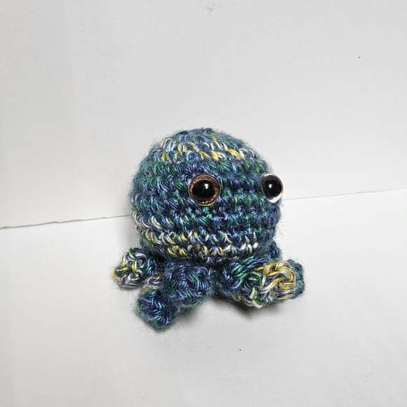 Handmade Multicolor Octopus/ Amigurumi Crochet - Picture 2 of 3